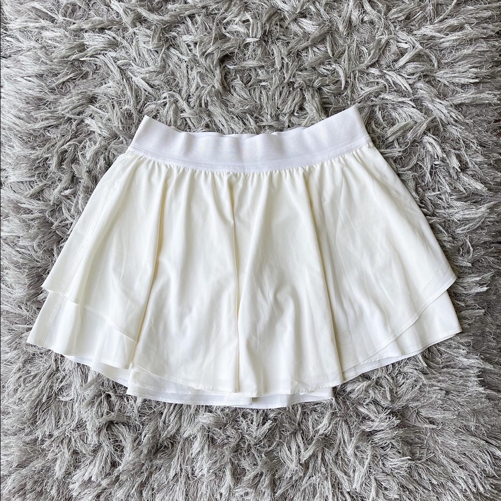 Lululemon court rival skirt